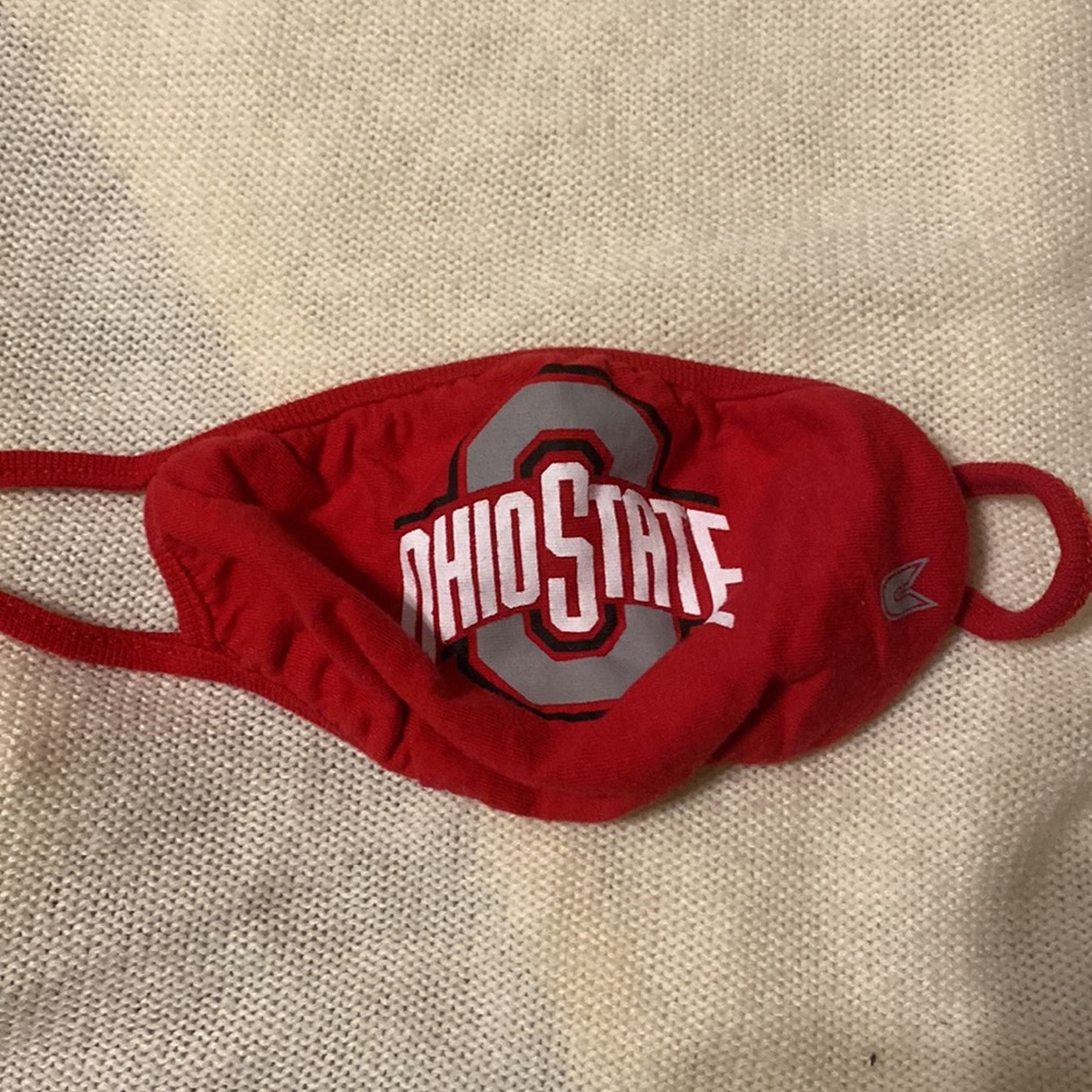🌟New🌟 Ohio State Face masks (Kids) - Picture 3 of 5